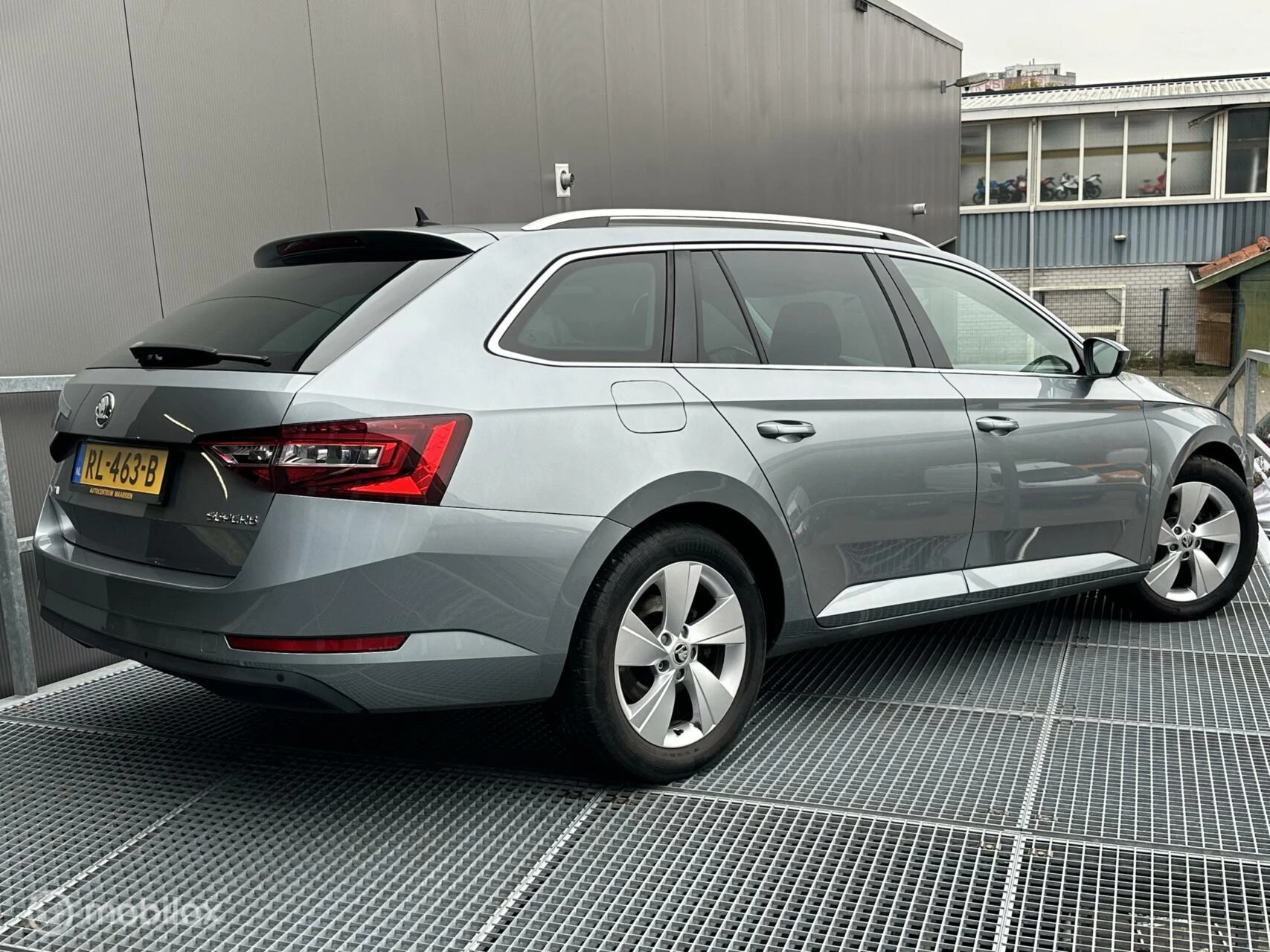 Hoofdafbeelding Škoda Superb