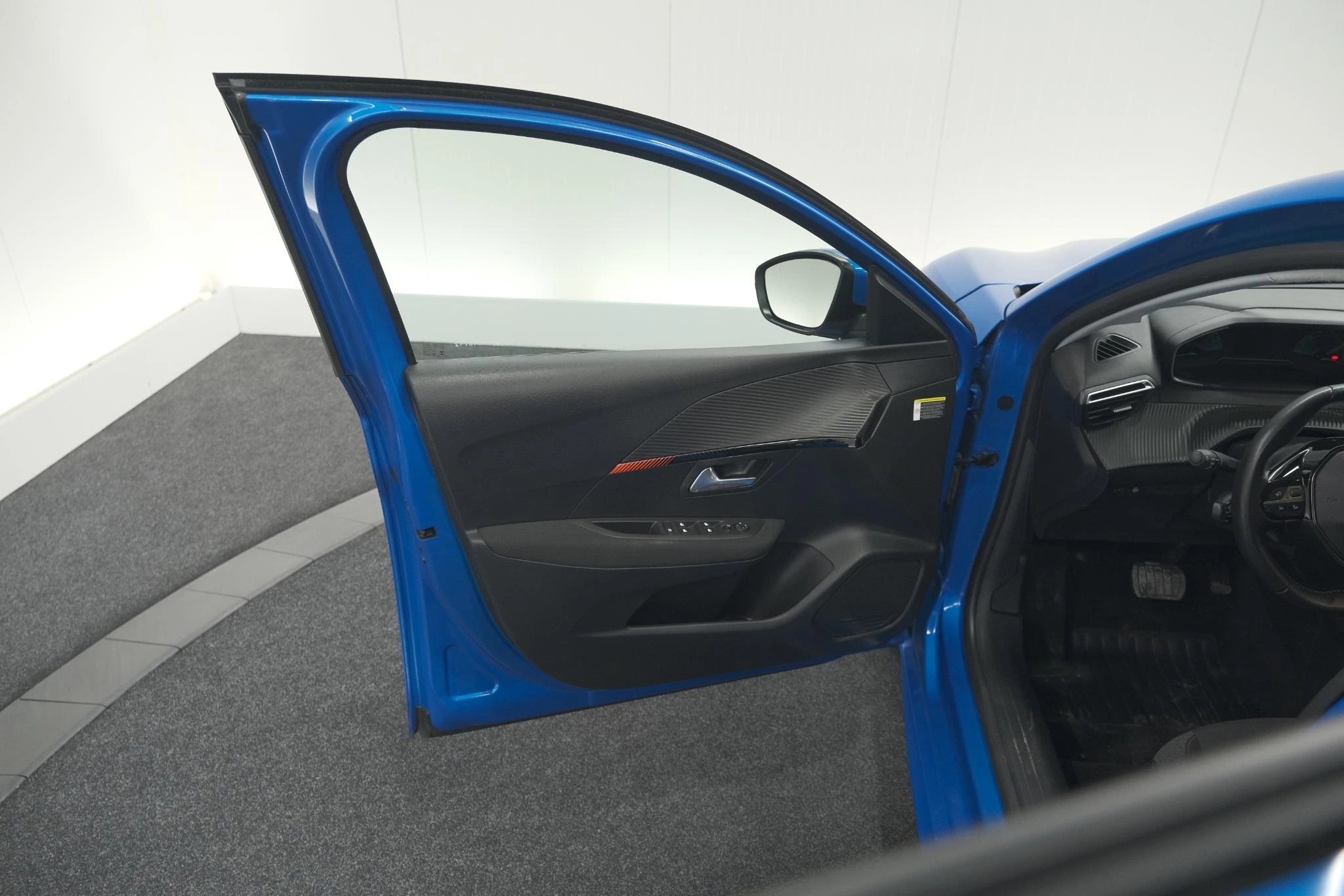 Hoofdafbeelding Peugeot e-208