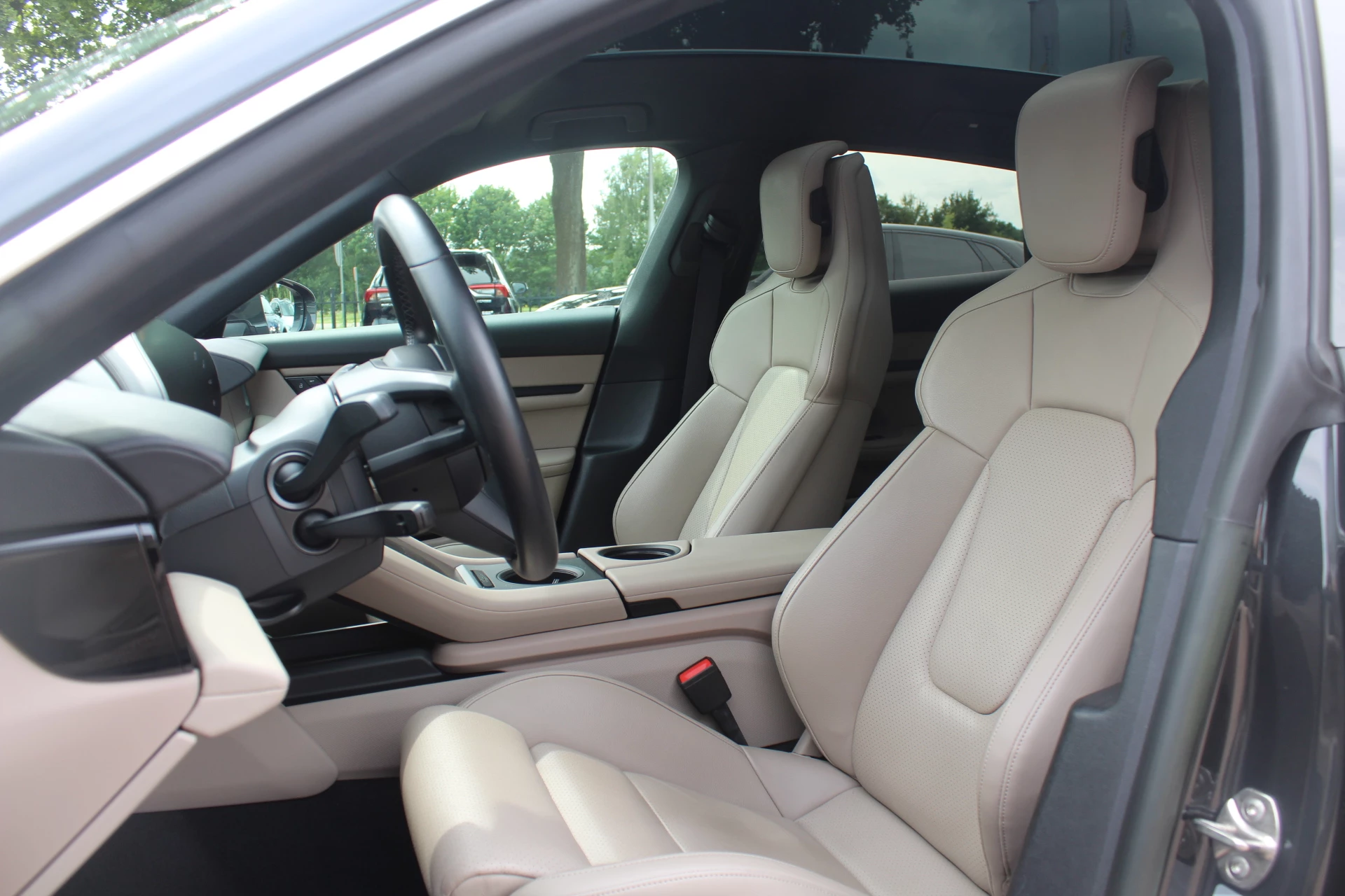 Hoofdafbeelding Porsche Taycan