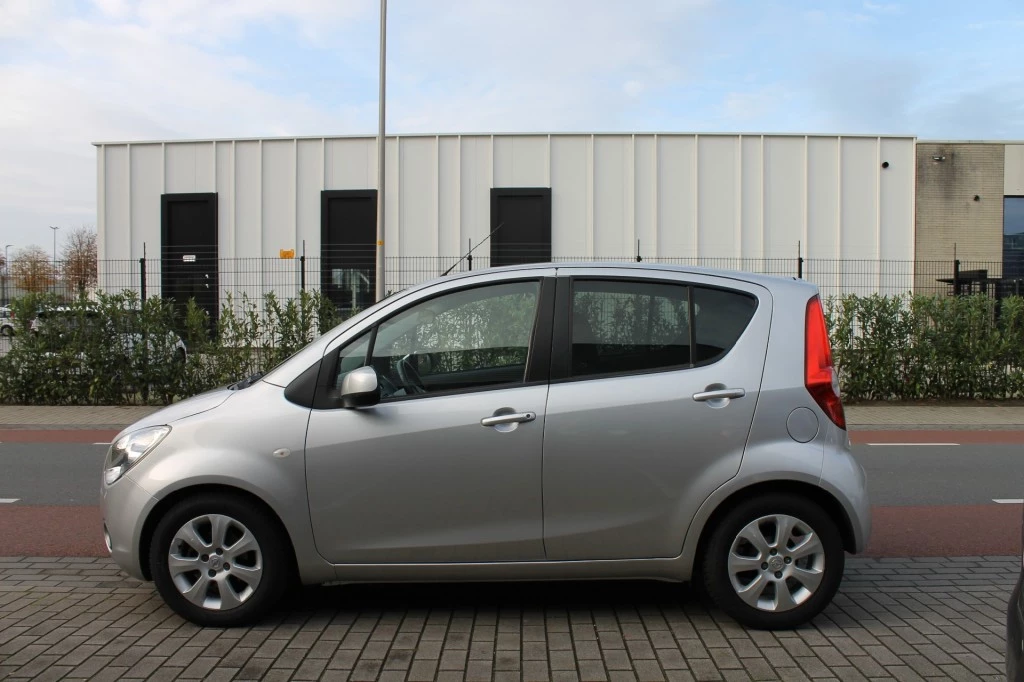 Hoofdafbeelding Opel Agila