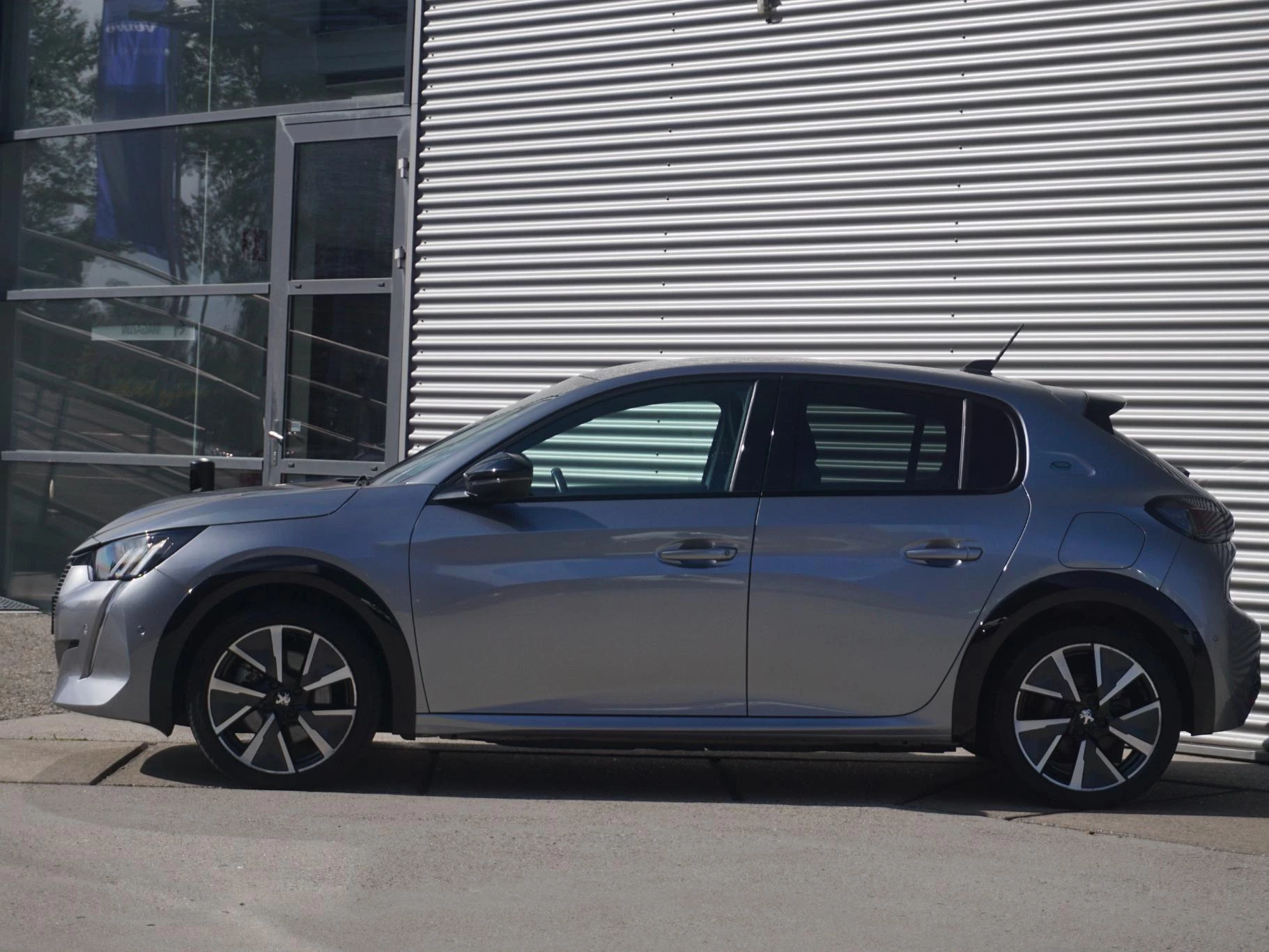 Hoofdafbeelding Peugeot e-208