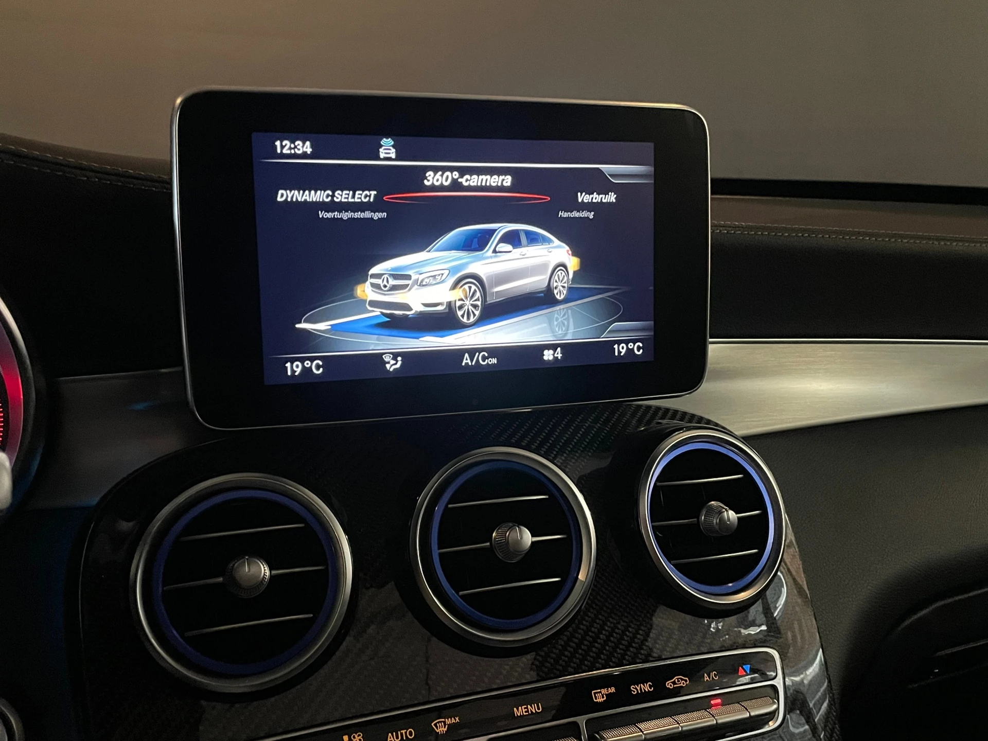 Hoofdafbeelding Mercedes-Benz GLC