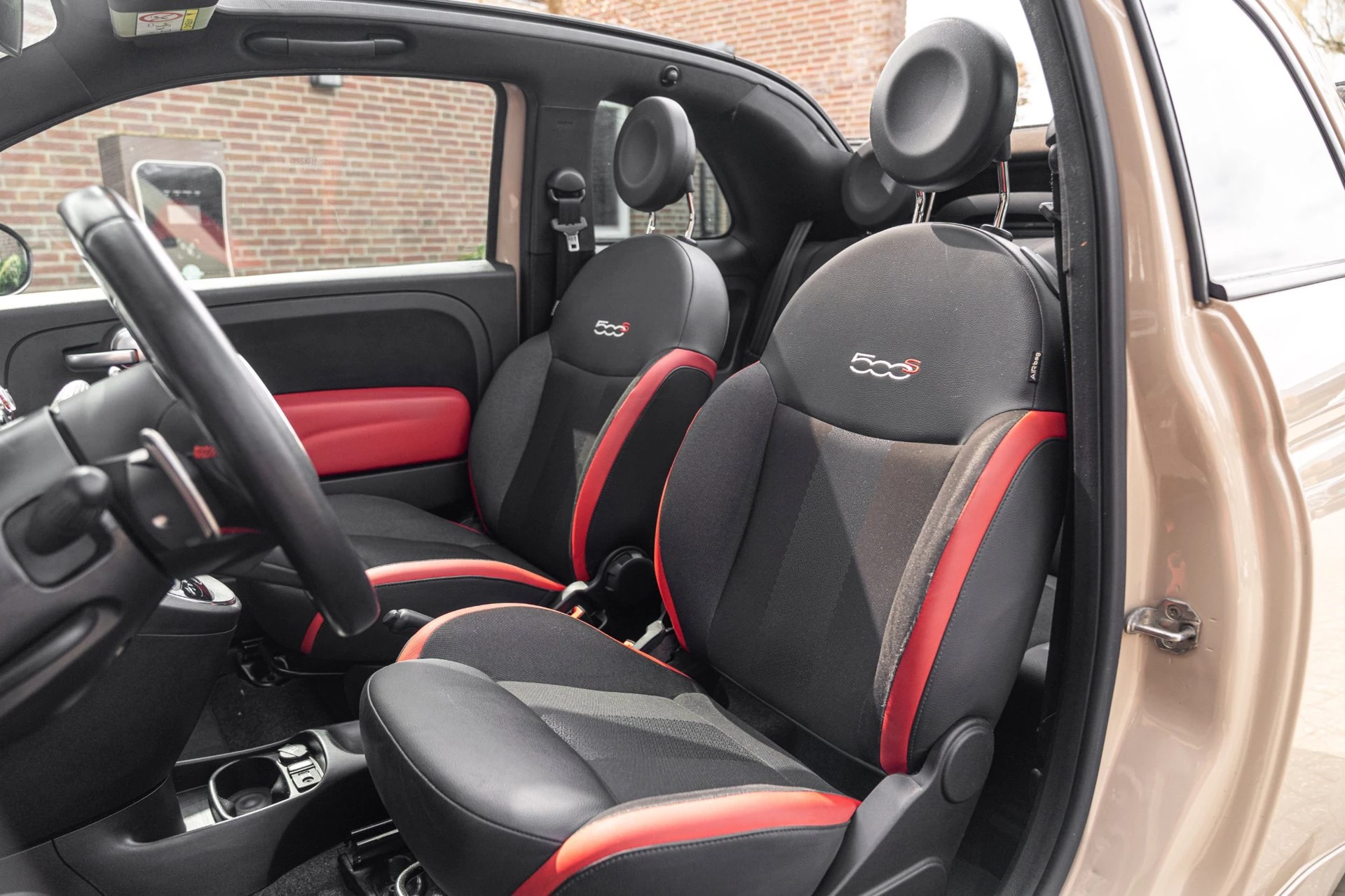 Hoofdafbeelding Fiat 500C