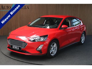 Ford Focus 1.5 EcoB. 150pk Aut. Navi Climate Stuurverwarming Stoelverwarming PDC LM velgen
