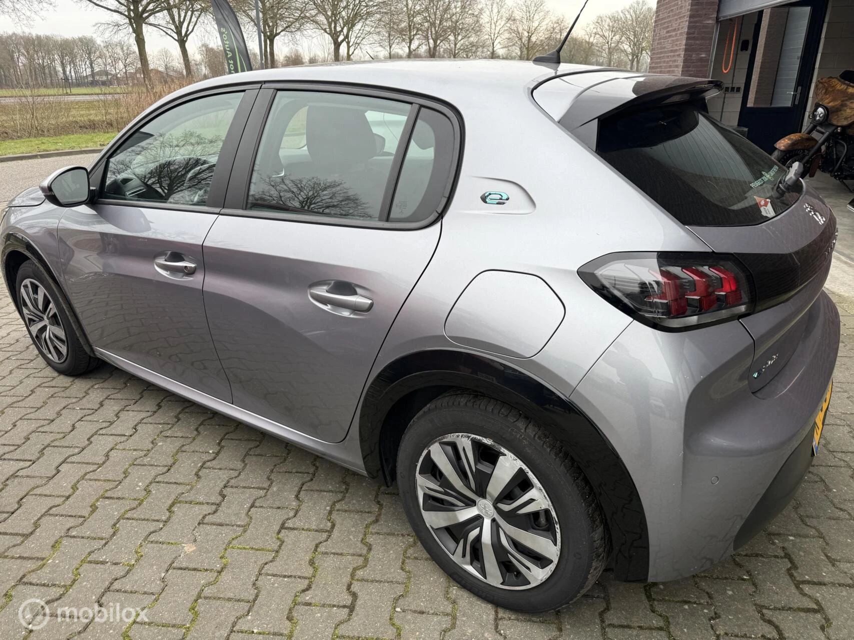 Hoofdafbeelding Peugeot e-208