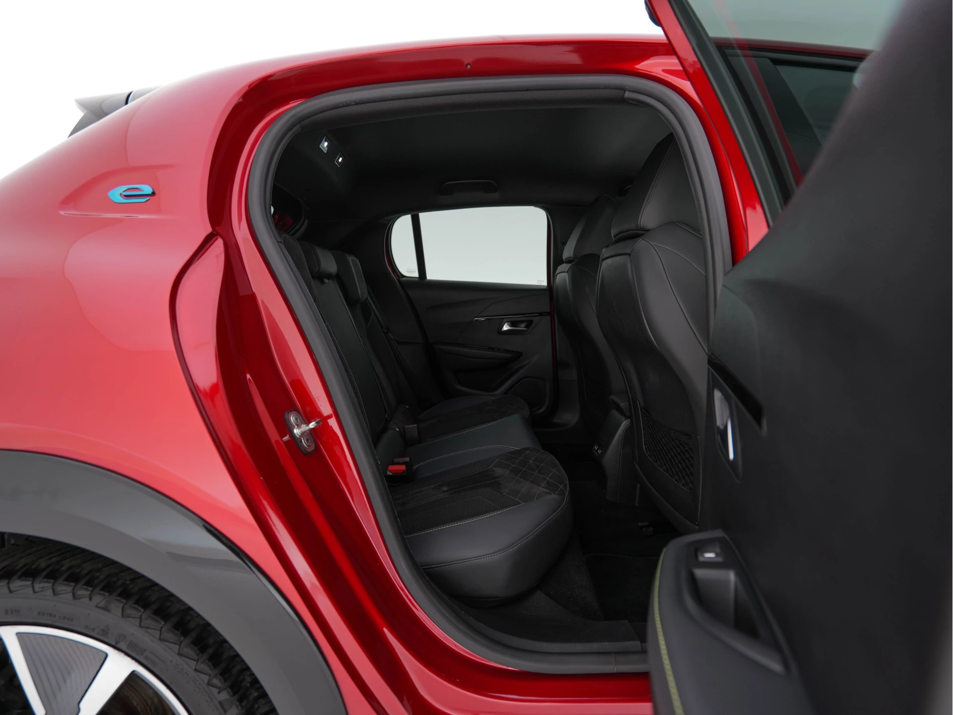 Hoofdafbeelding Peugeot e-208