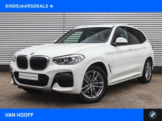 BMW X3 xDrive30e High Executive M Sport Automaat / Sportstoelen / Achteruitrijcamera / LED / Gesture Control / Stoelverwarming / Live Cockpit Professional