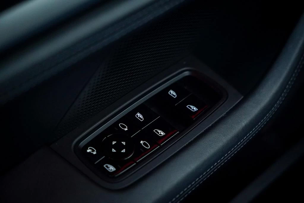 Hoofdafbeelding Porsche Taycan