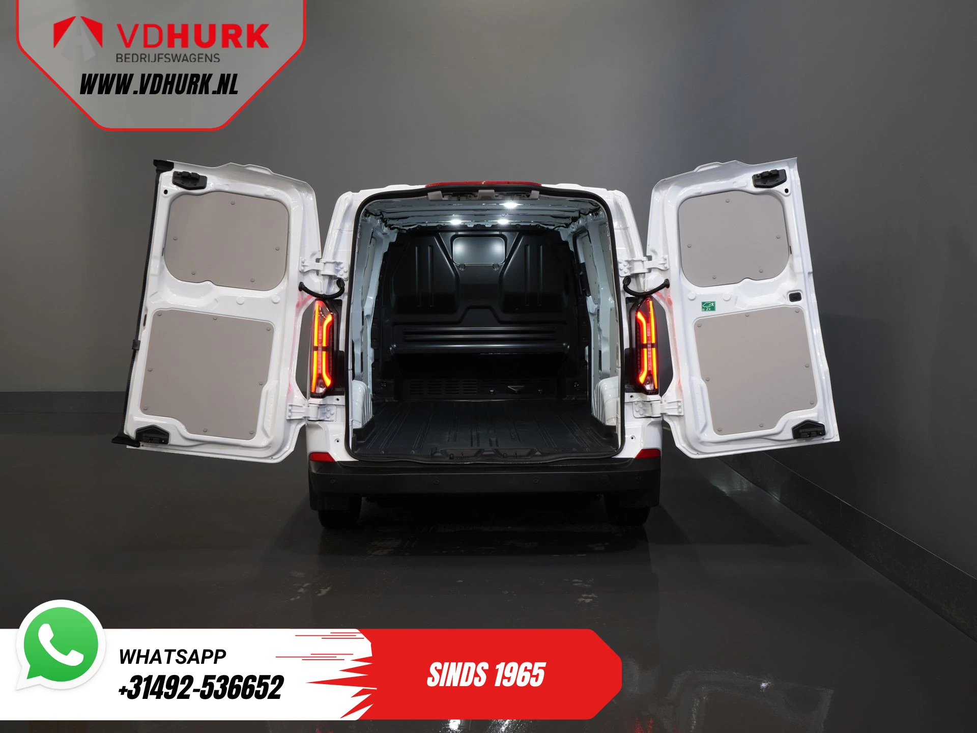 Hoofdafbeelding Ford E-Transit Custom
