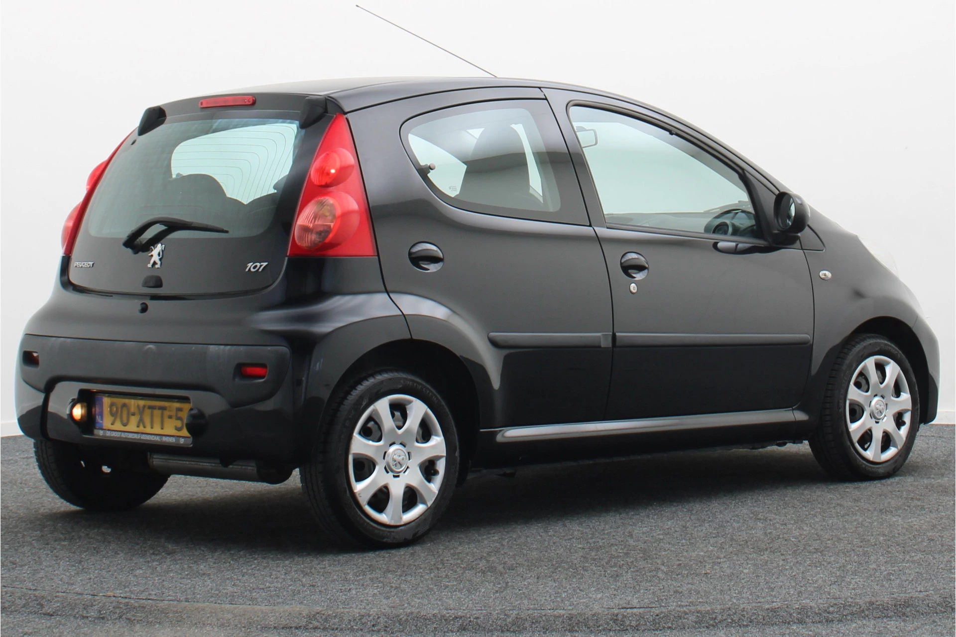 Hoofdafbeelding Peugeot 107