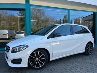 Hoofdafbeelding Mercedes-Benz B-Klasse Mercedes-Benz B-Klasse B 200 SPORT Automaat, LED, Leder, Navi, 18Inch, PDC