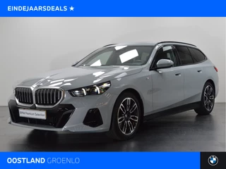 BMW 5 Serie Touring 520d M Sport Automaat / Trekhaak / Comfort Access / Adaptieve LED / Parking Assistant Plus / M Sportonderstel / Stuurverwarming
