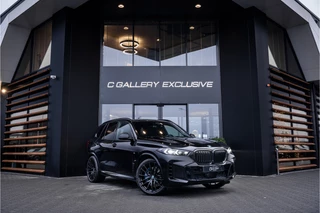 BMW X5 xDrive50e Launch Edition - M-Sport l Panorama l Trekh. l HUD l Stuur vew.