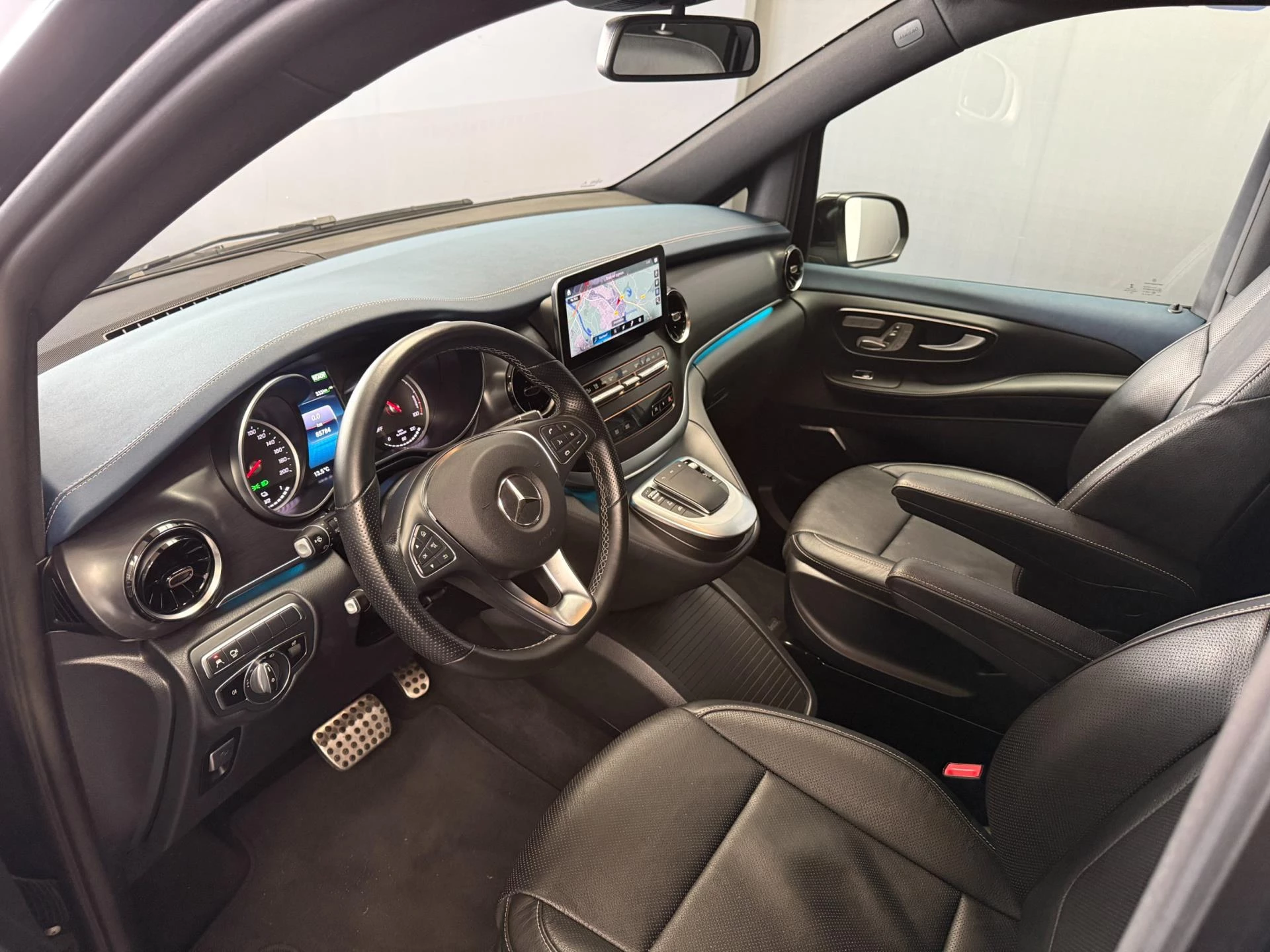 Hoofdafbeelding Mercedes-Benz EQV