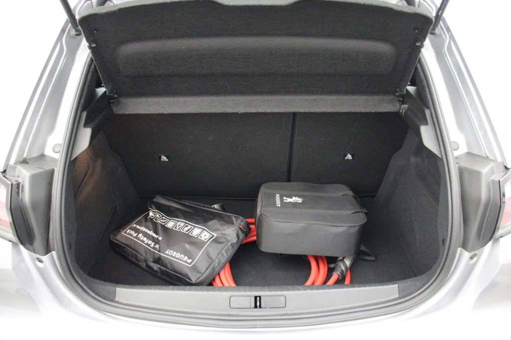 Hoofdafbeelding Peugeot e-208