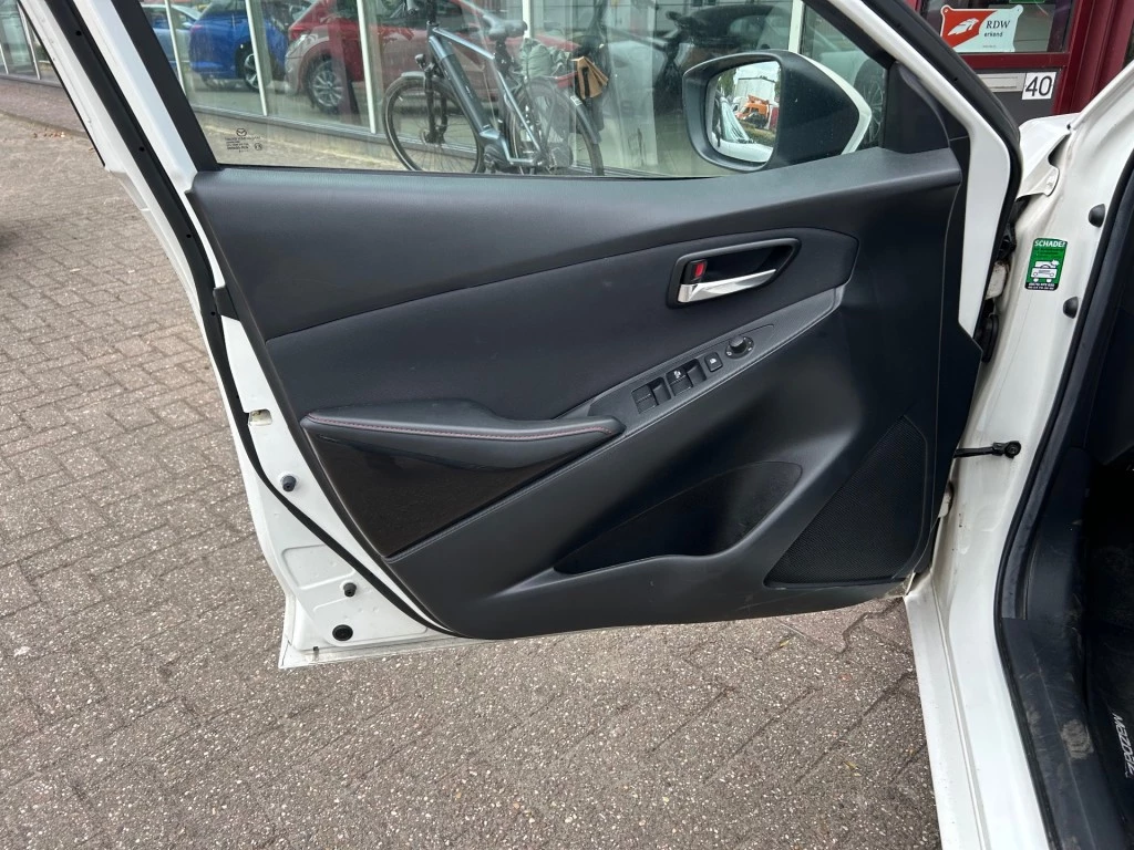 Hoofdafbeelding Mazda 2