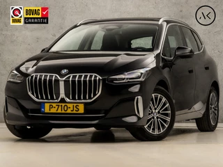 BMW 2 Serie Active Tourer 218i Sportline Automaat (PANORAMADAK, LIVE COCKPIT PLUS, APPLE CARPLAY, HARMAN/KARDON, CAMERA, TREKHAAK, LEDEREN SPORTSTOELEN, ELEK ACHTERKLEP, NIEUWE APK, NIEUWSTAAT)
