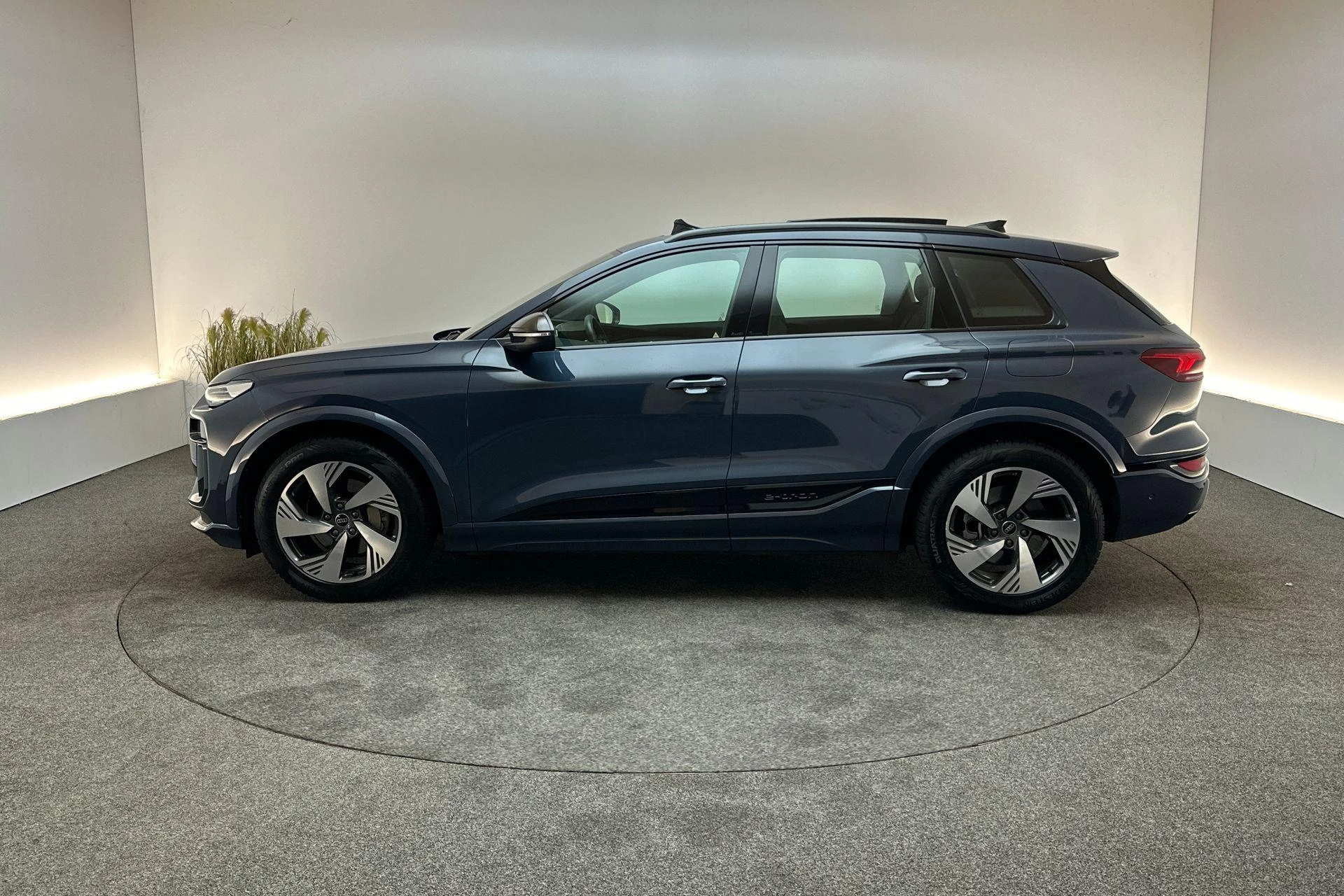 Hoofdafbeelding Audi Q6 e-tron