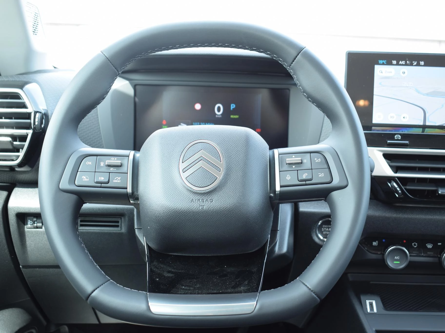 Hoofdafbeelding Citroën ë-C4