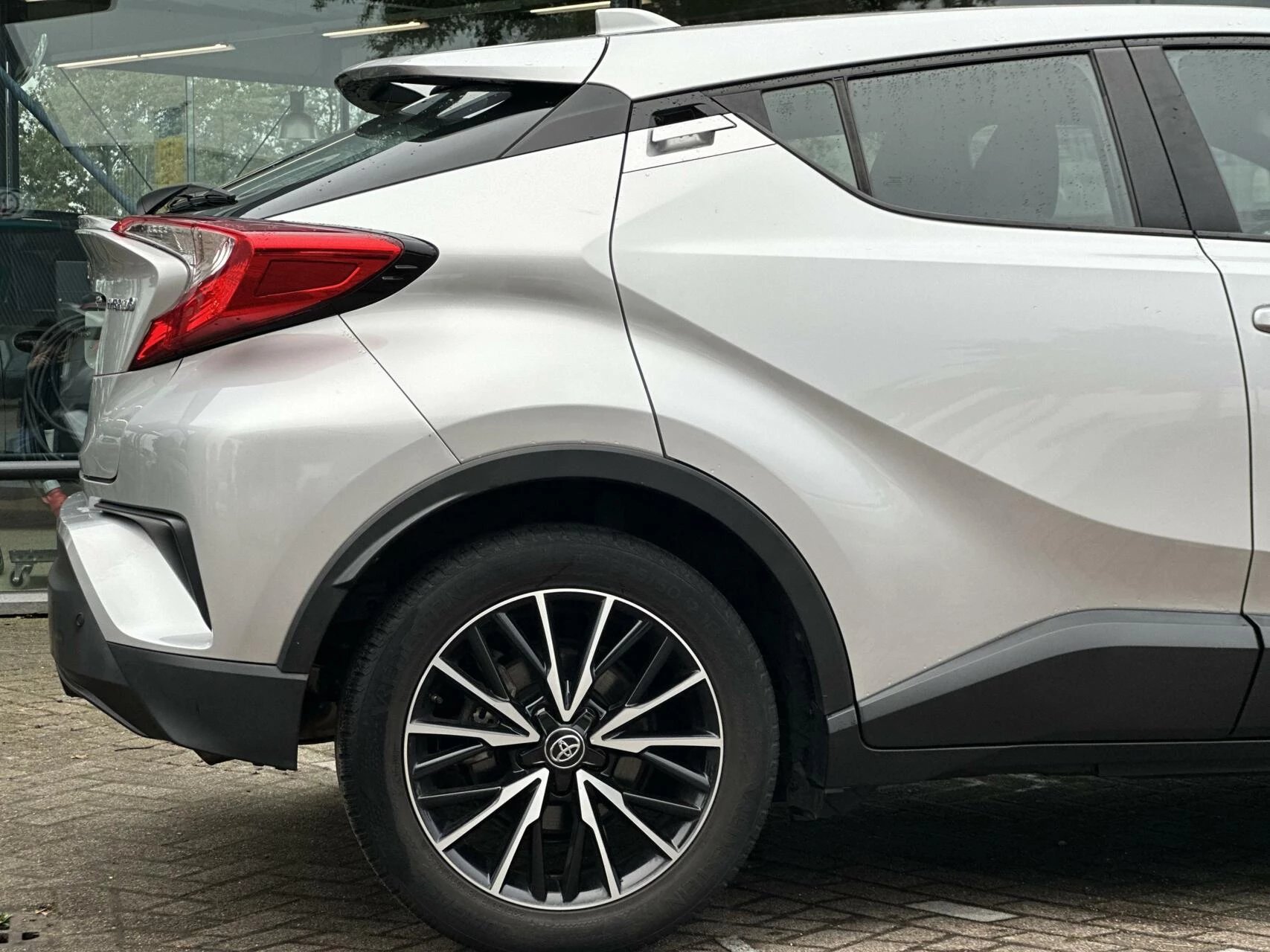 Hoofdafbeelding Toyota C-HR