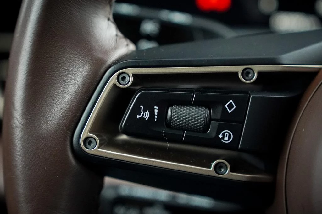 Hoofdafbeelding Porsche Taycan