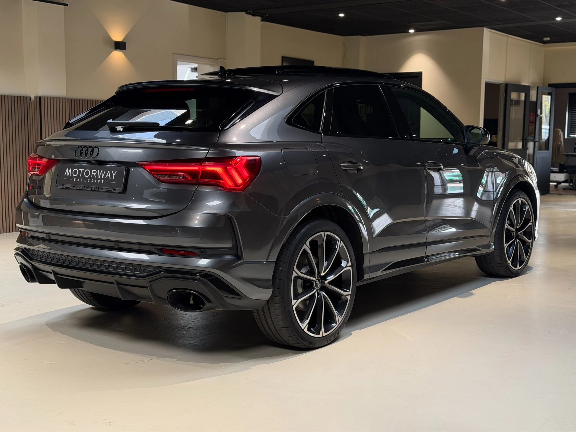 Hoofdafbeelding Audi RSQ3