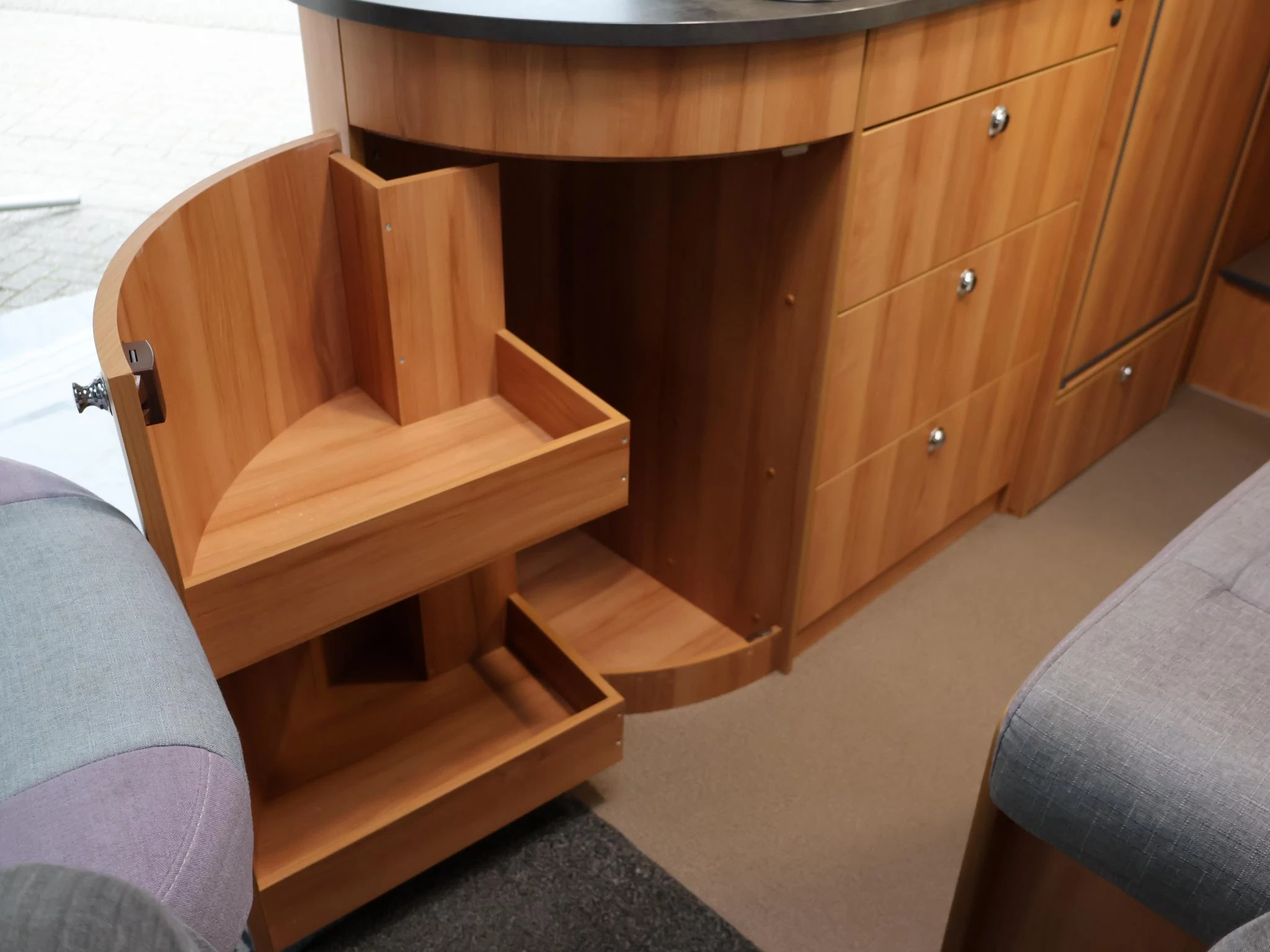 Hoofdafbeelding Pössl Summit 640