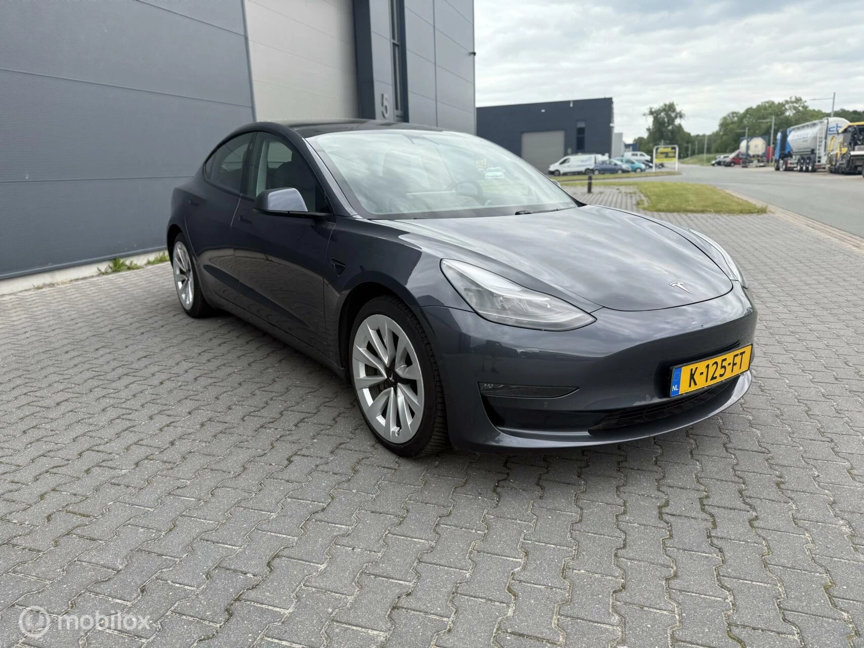 Hoofdafbeelding Tesla Model 3