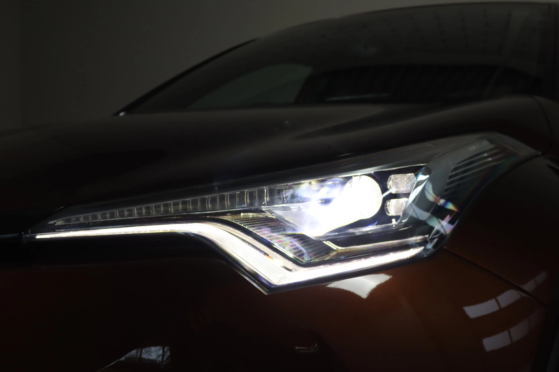 Hoofdafbeelding Toyota C-HR