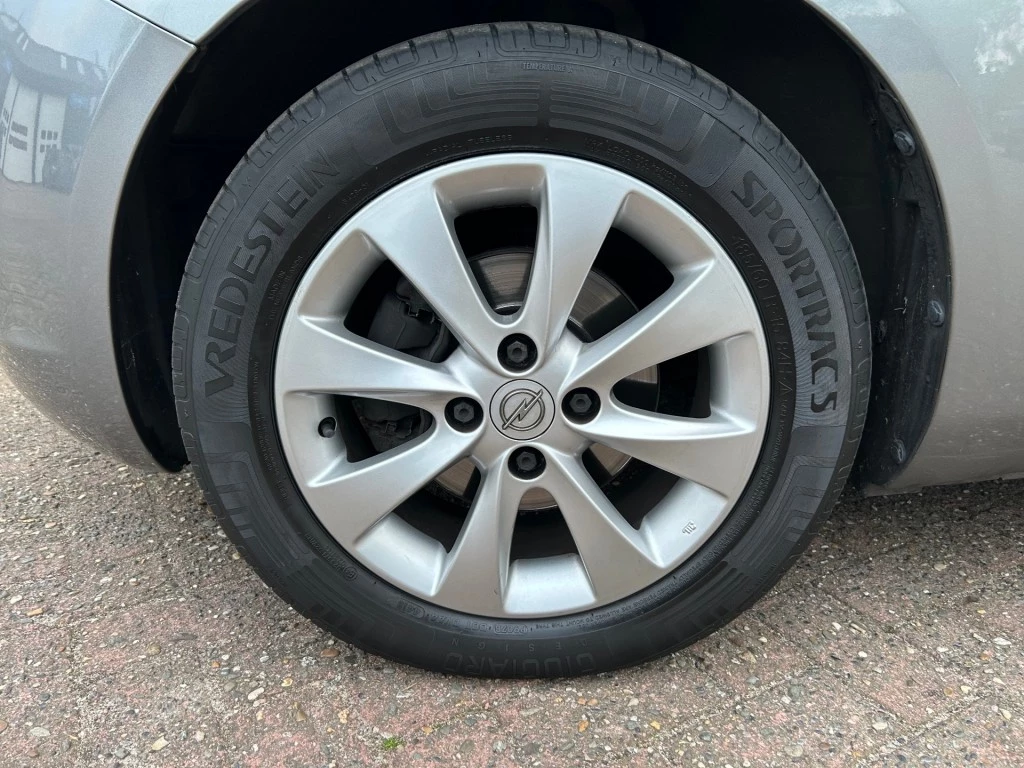 Hoofdafbeelding Opel Agila