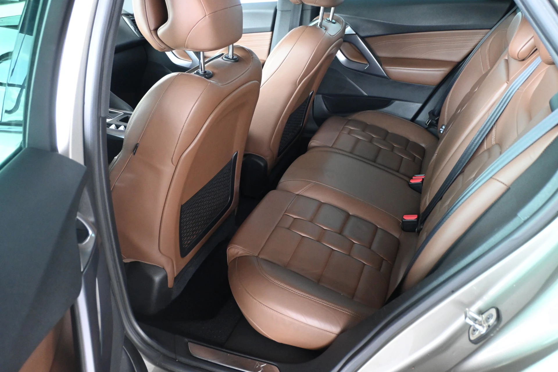 Hoofdafbeelding DS DS 5
