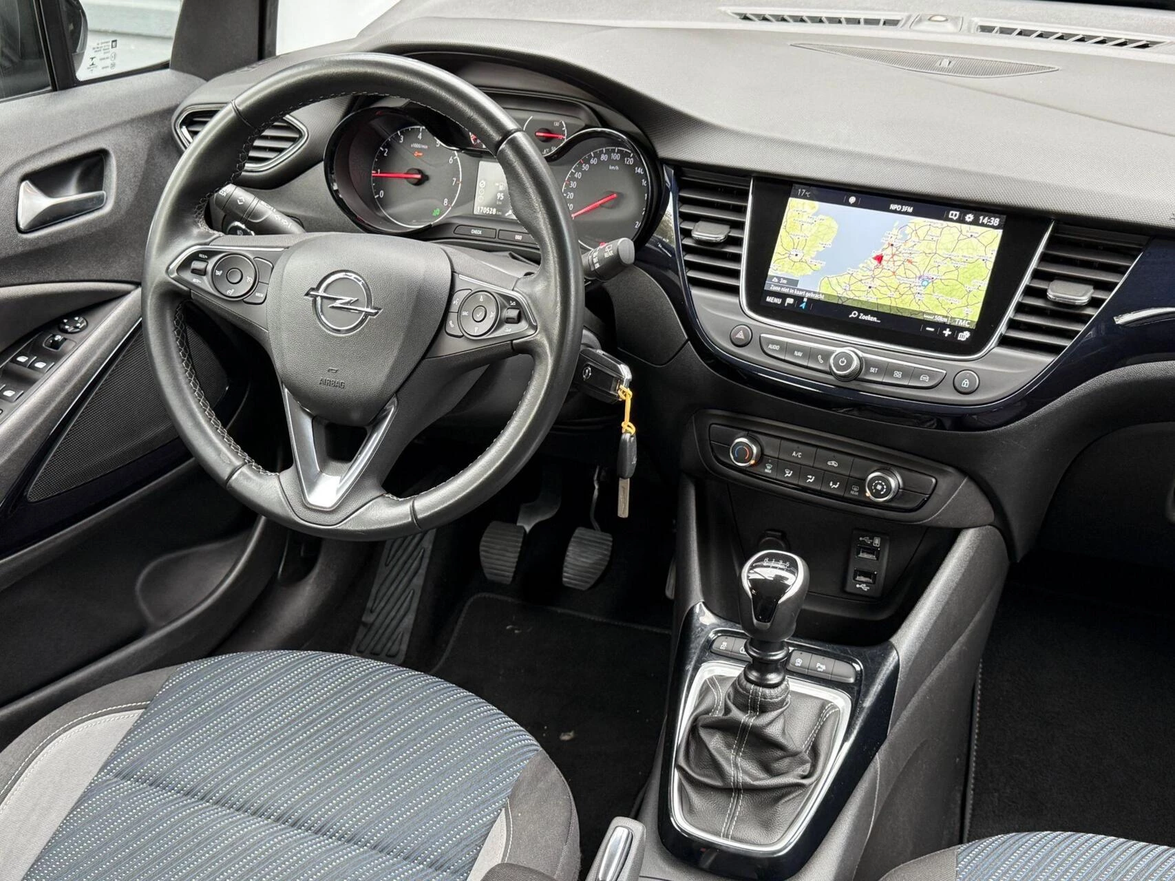 Hoofdafbeelding Opel Crossland X
