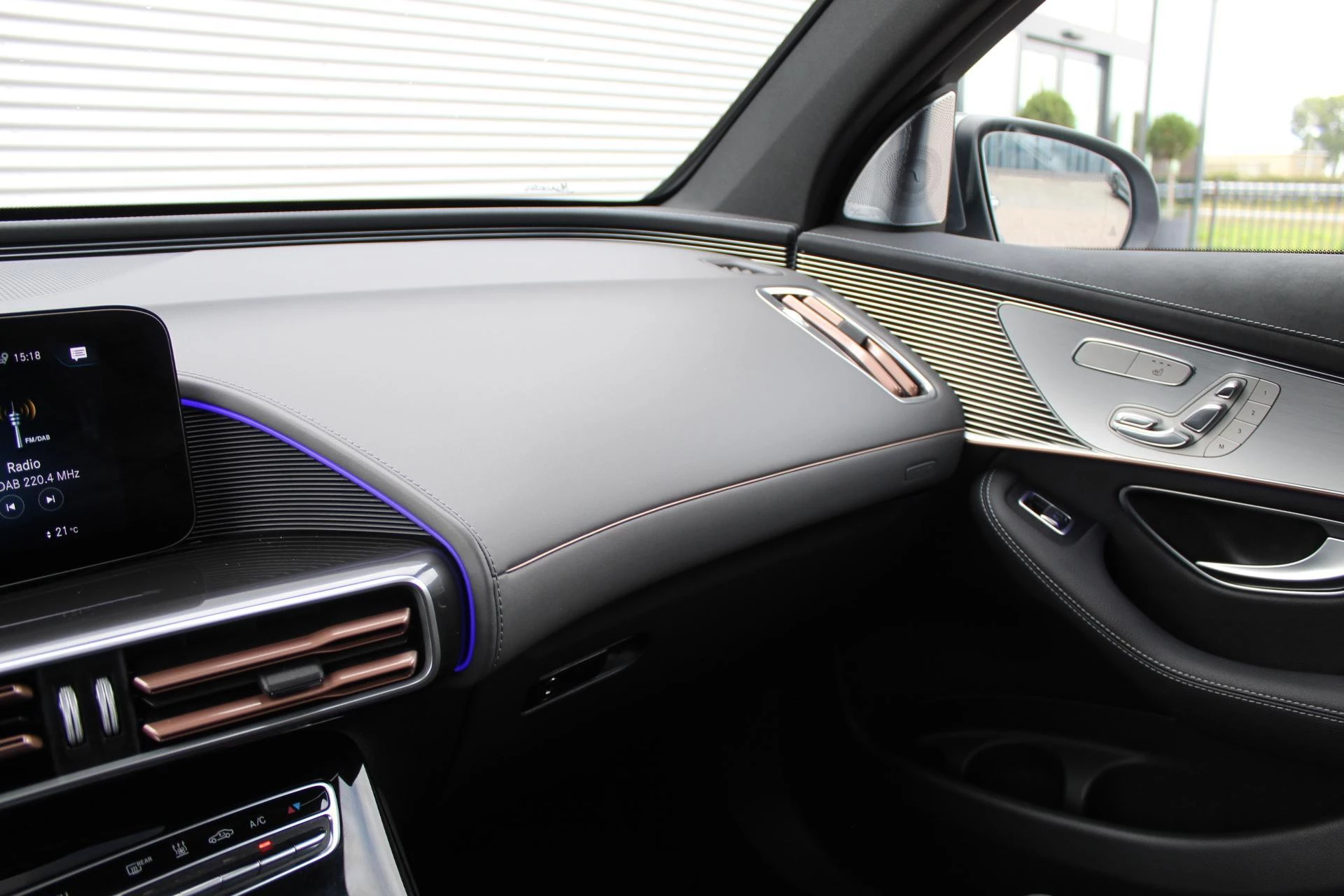 Hoofdafbeelding Mercedes-Benz EQC
