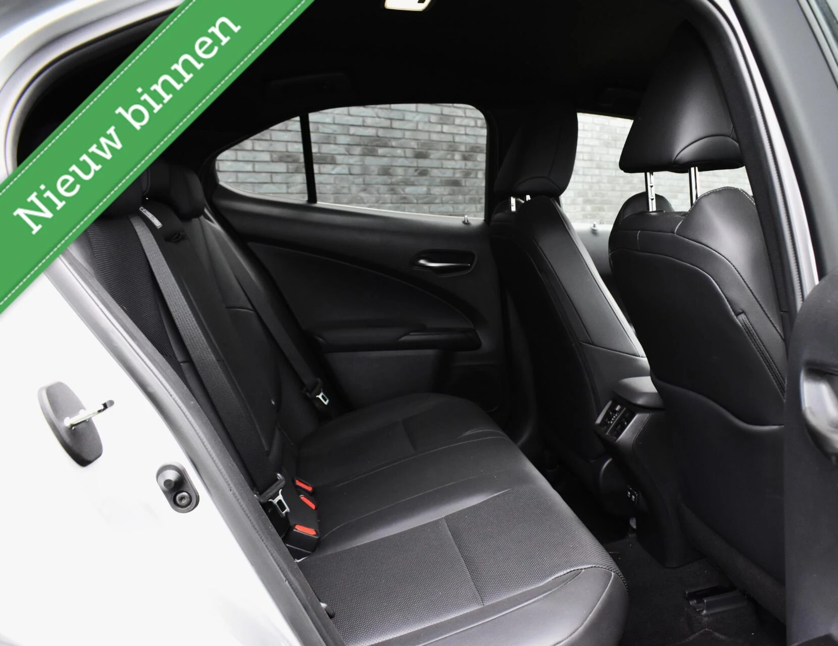 Hoofdafbeelding Lexus UX