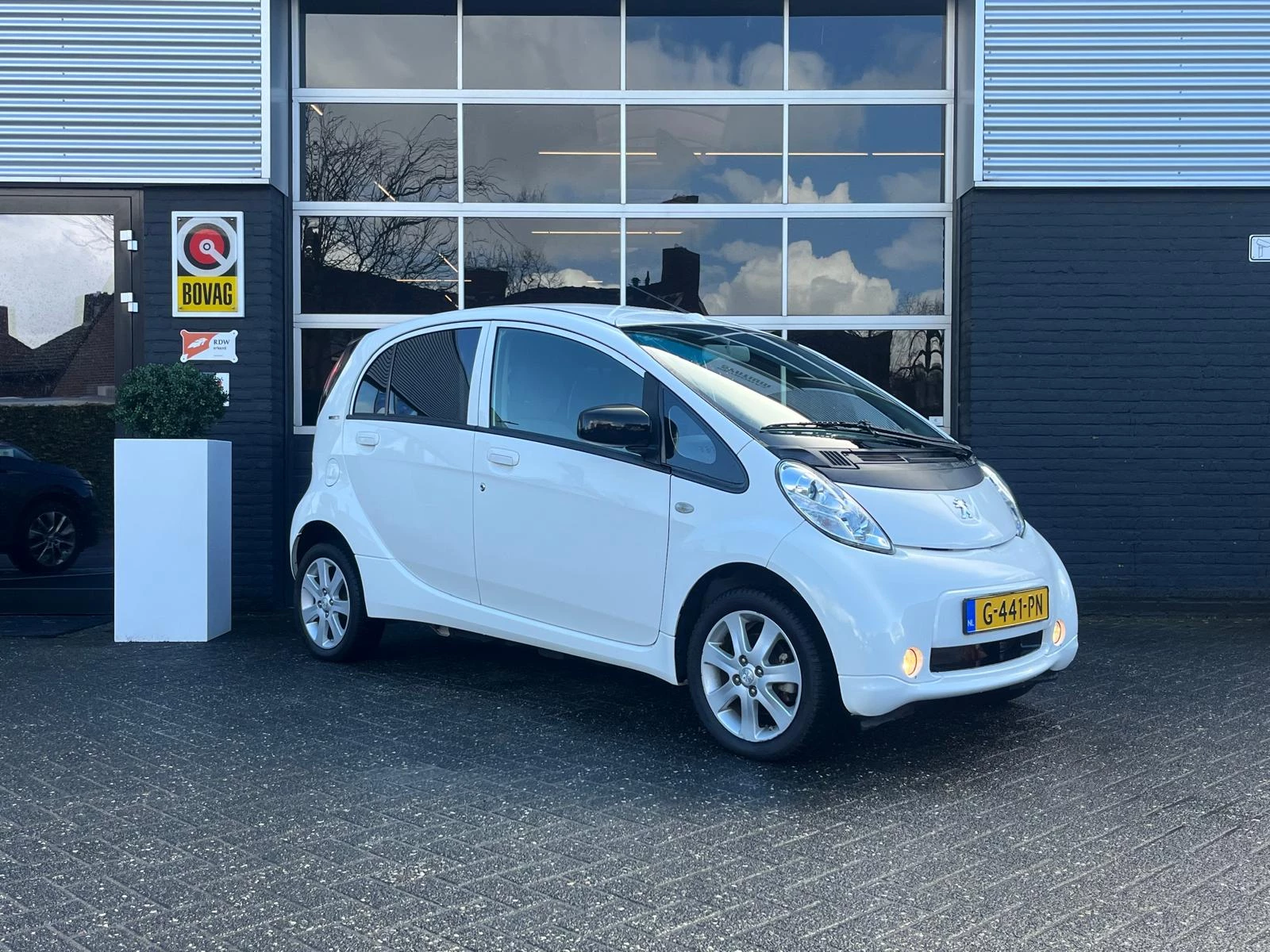 Hoofdafbeelding Peugeot iOn