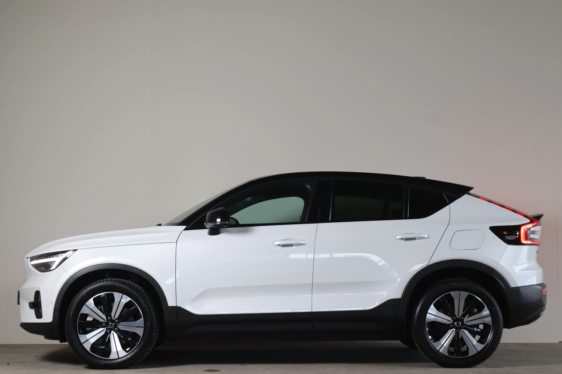 Hoofdafbeelding Volvo C40