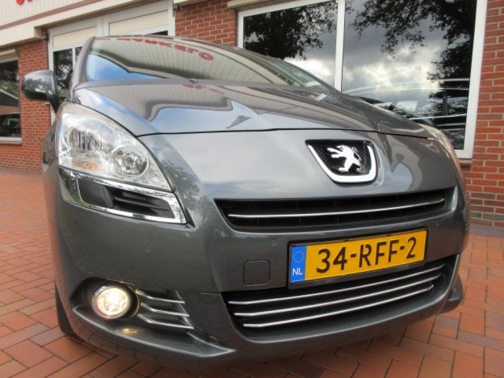 Hoofdafbeelding Peugeot 5008