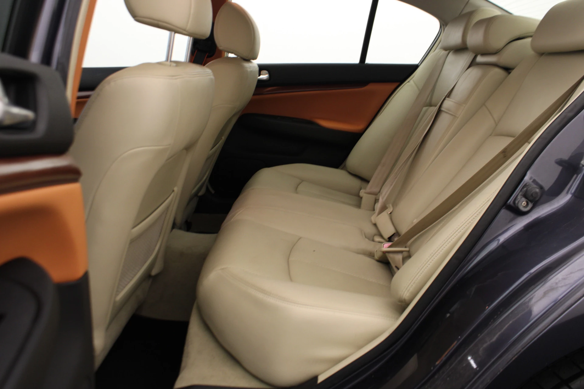 Hoofdafbeelding Infiniti G37