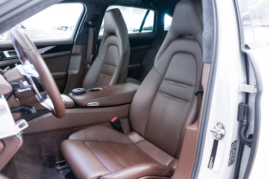 Hoofdafbeelding Porsche Panamera