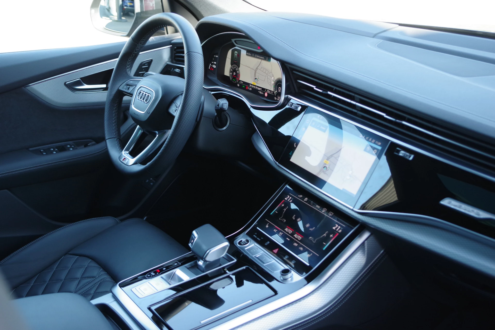 Hoofdafbeelding Audi Q8