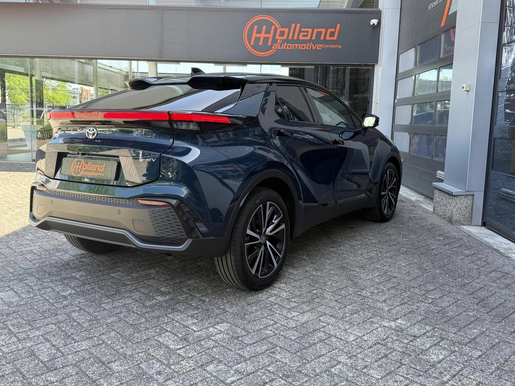 Hoofdafbeelding Toyota C-HR