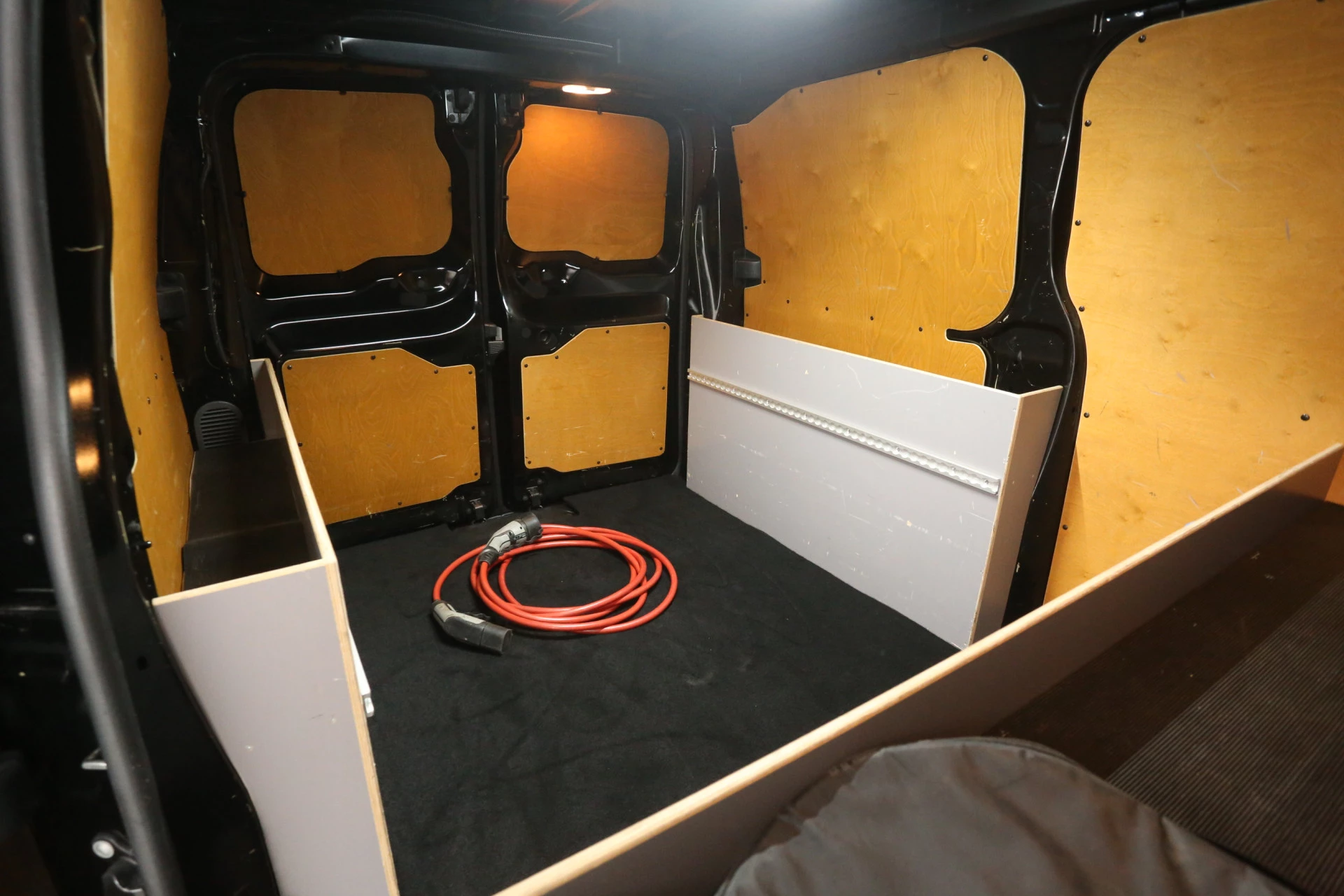 Hoofdafbeelding Peugeot e-Expert