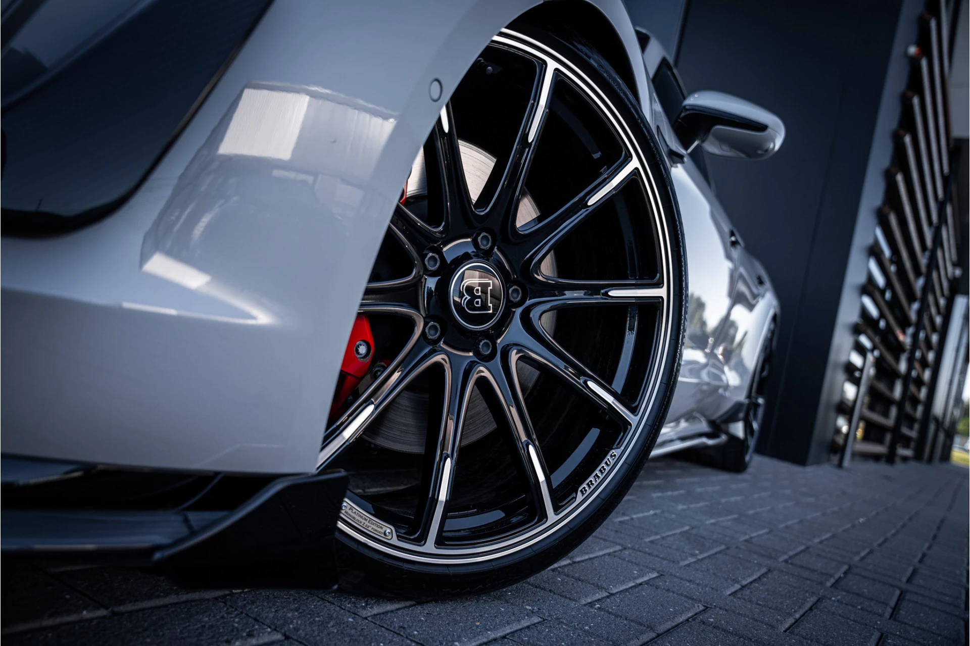 Hoofdafbeelding Porsche Taycan
