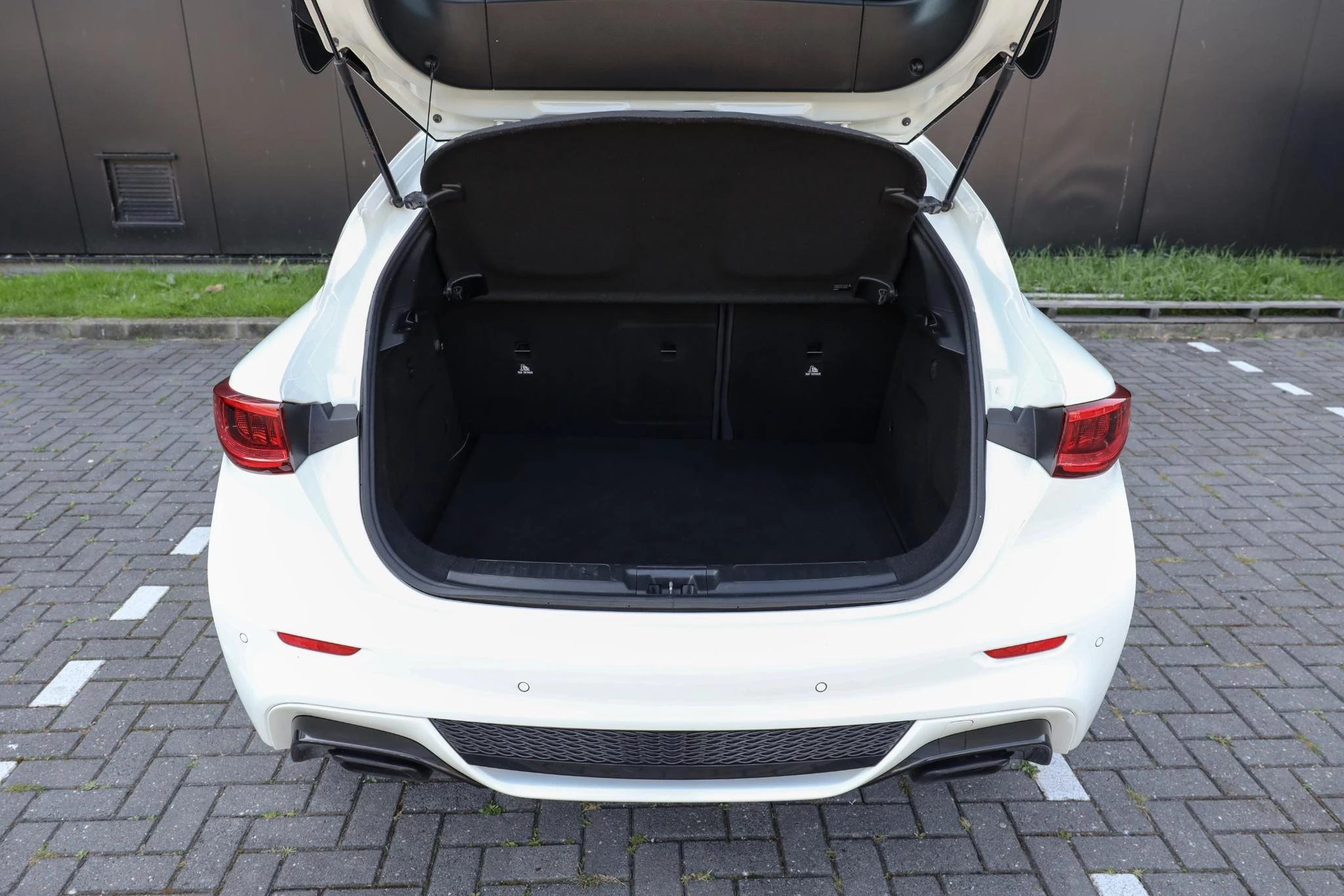 Hoofdafbeelding Infiniti Q