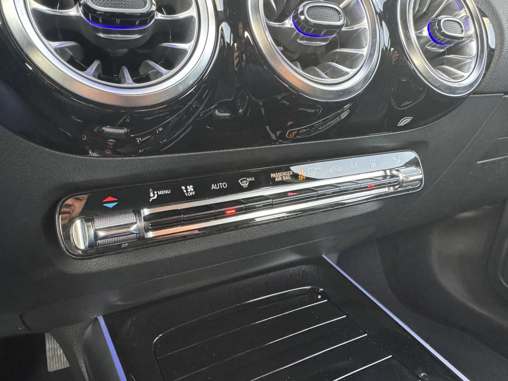 Hoofdafbeelding Mercedes-Benz EQA