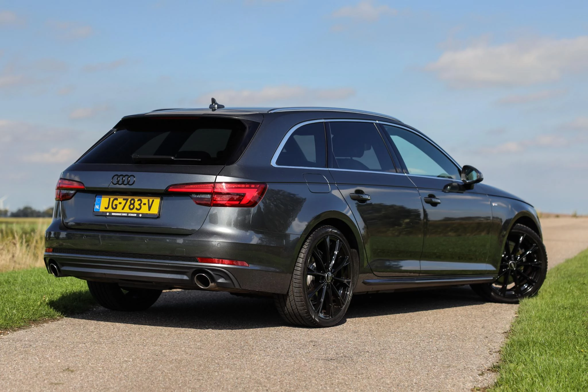 Hoofdafbeelding Audi A4