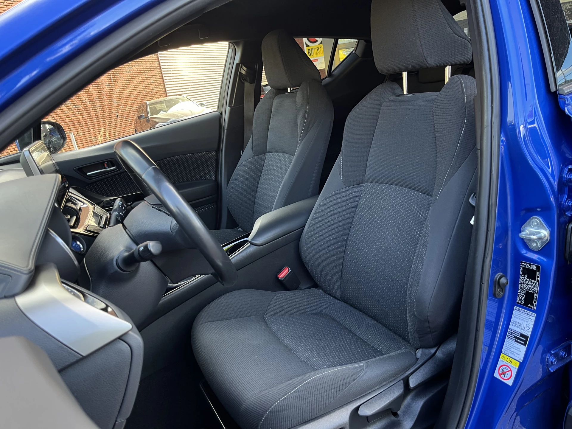Hoofdafbeelding Toyota C-HR