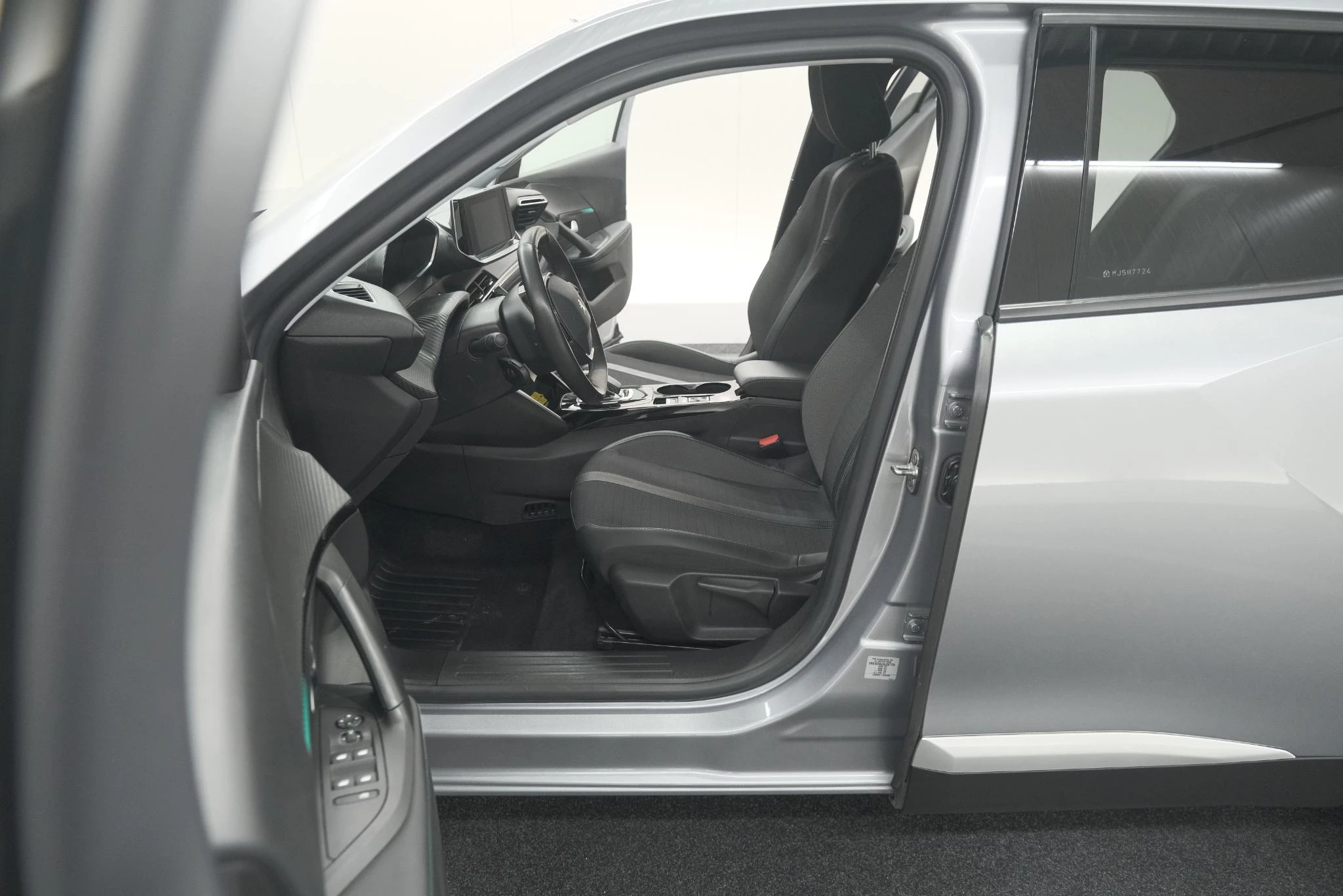 Hoofdafbeelding Peugeot e-2008