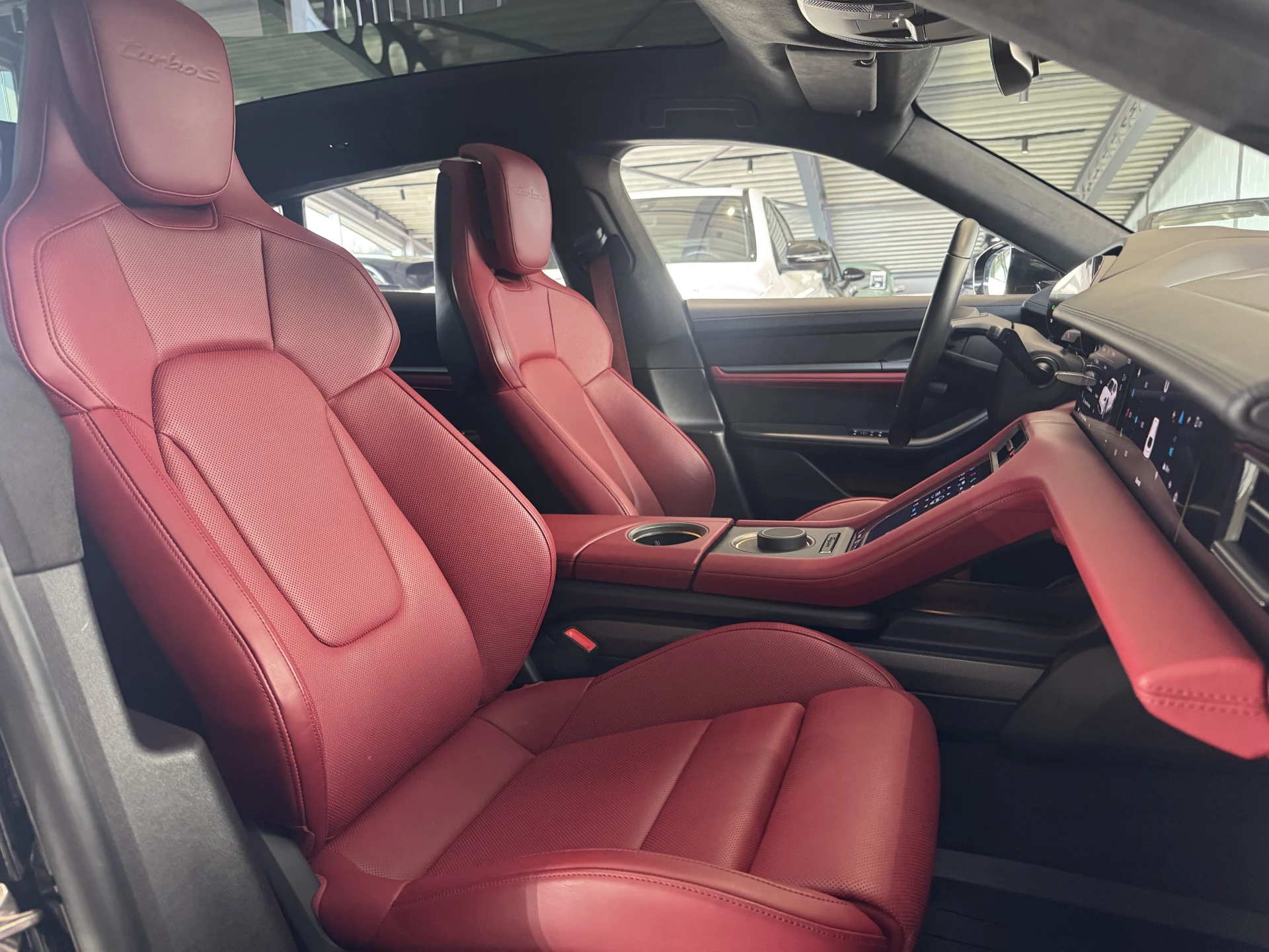 Hoofdafbeelding Porsche Taycan