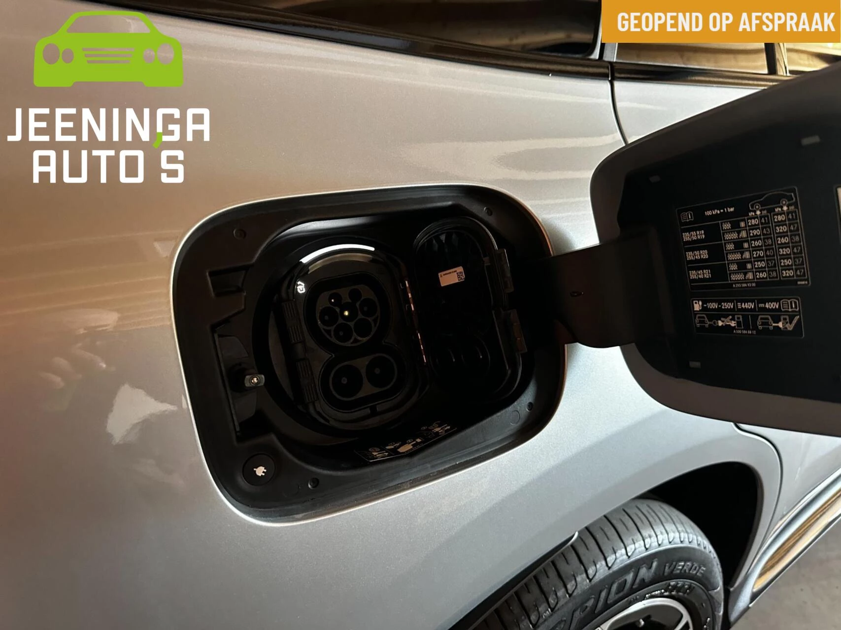 Hoofdafbeelding Mercedes-Benz EQC